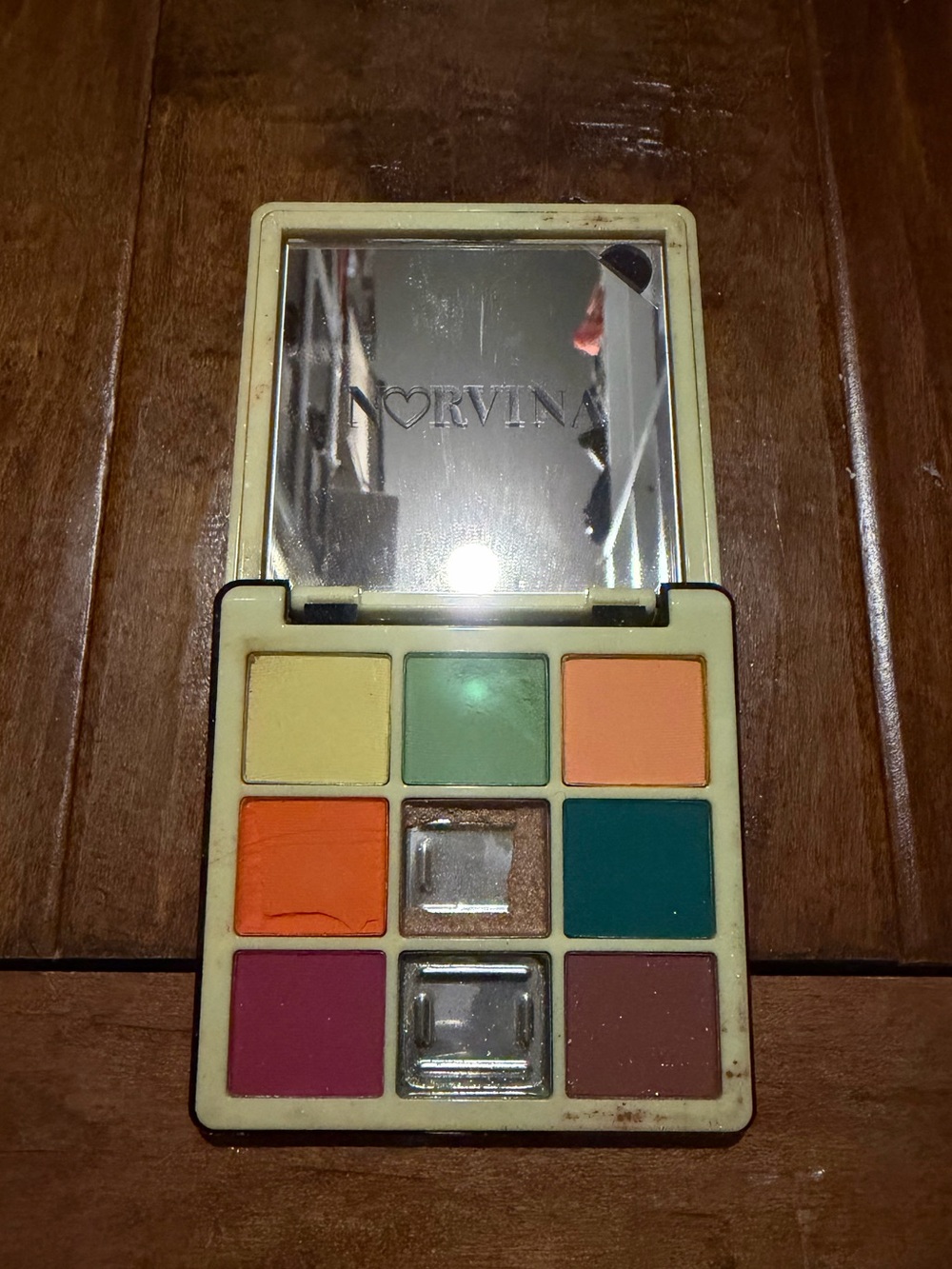 ABH "Norvina Mini Pro Pigment, Vol. 2" eyeshadow palette